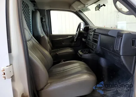 2015 Chevrolet Express G2500 from USA, damaged, VIN 1GCWGFCF7F1173901